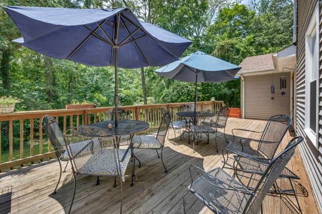 1330 Barkley Hills Cir, Clarksville, TN 37040