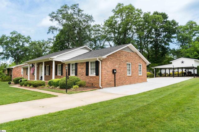 108 Ridgeway Drive, Spartanburg, SC 29301