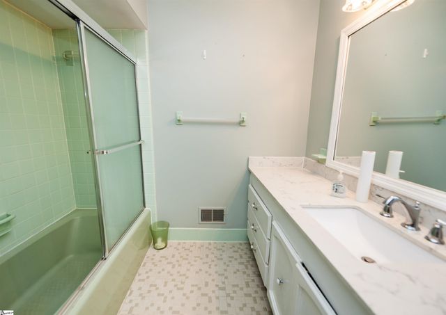 108 Ridgeway Drive, Spartanburg, SC 29301
