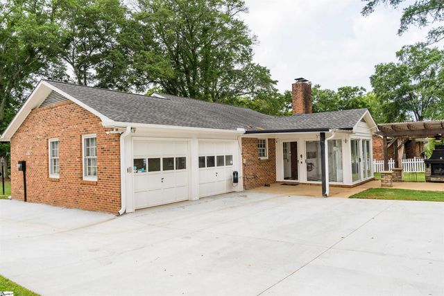 108 Ridgeway Drive, Spartanburg, SC 29301
