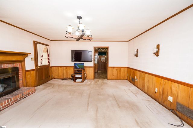 108 Ridgeway Drive, Spartanburg, SC 29301