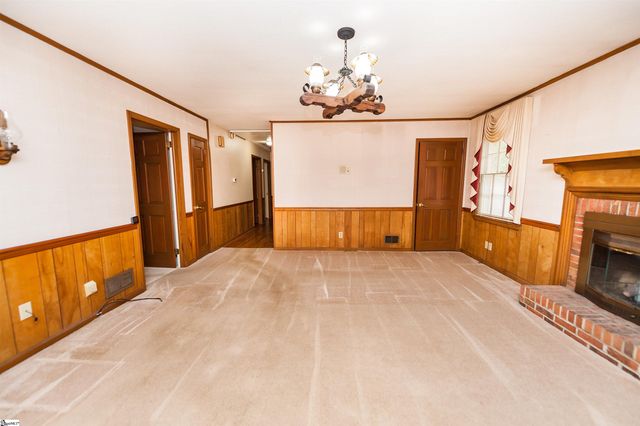 108 Ridgeway Drive, Spartanburg, SC 29301