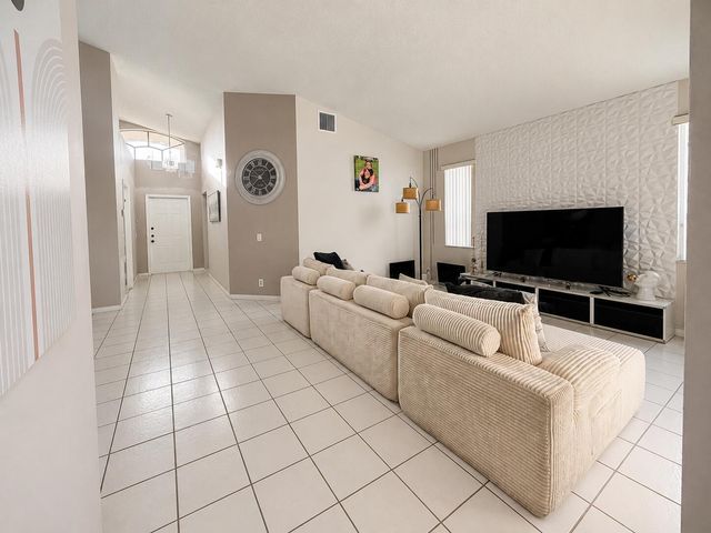 3071 Dogwood Lane, Margate, FL 33063