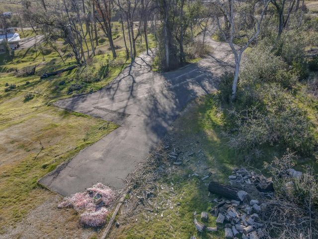 10049 Tilton Mine Road, Redding, CA 96001