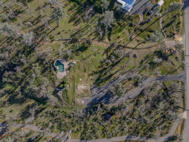 10049 Tilton Mine Road, Redding, CA 96001