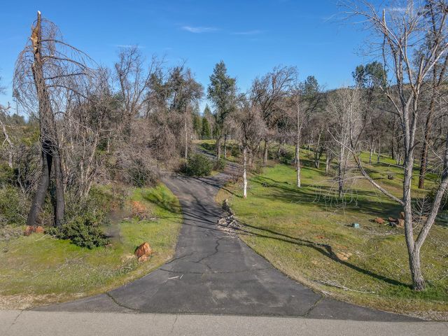 10049 Tilton Mine Road, Redding, CA 96001