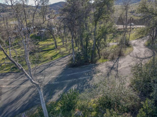 10049 Tilton Mine Road, Redding, CA 96001