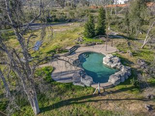 10049 Tilton Mine Road, Redding, CA 96001