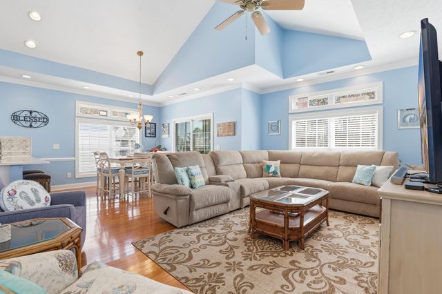 670 2nd Ave. N, North Myrtle Beach, SC 29582