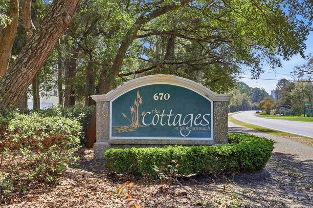 670 2nd Ave. N, North Myrtle Beach, SC 29582