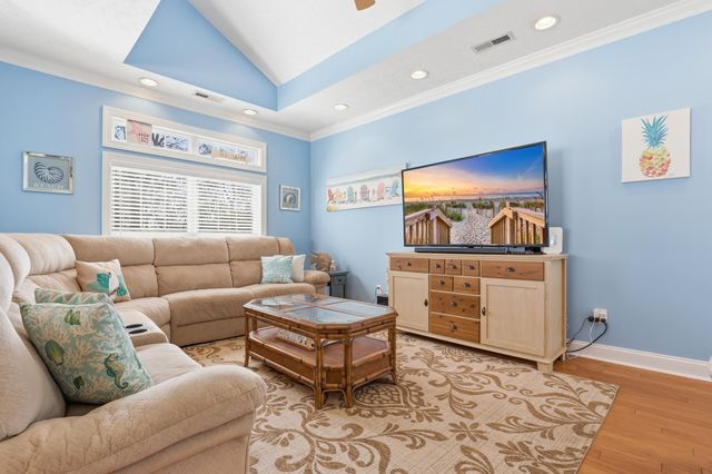 670 2nd Ave. N, North Myrtle Beach, SC 29582