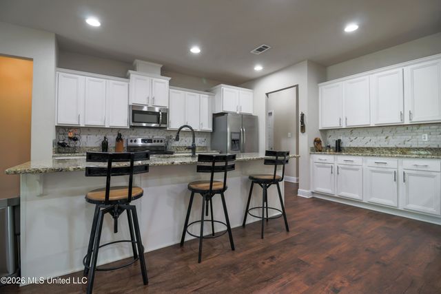 6626 Sugarcane Circle, Ocean Springs, MS 39564