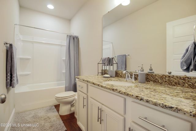 6626 Sugarcane Circle, Ocean Springs, MS 39564