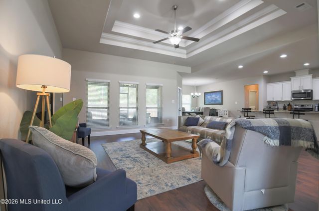 6626 Sugarcane Circle, Ocean Springs, MS 39564