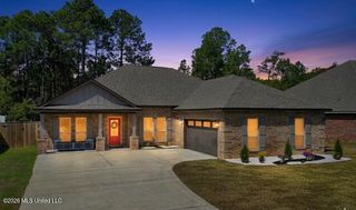 6626 Sugarcane Circle, Ocean Springs, MS 39564