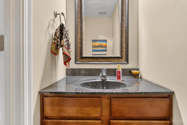 2610 Fairfield Ridge Drive, Fairfield Twp, OH 45011