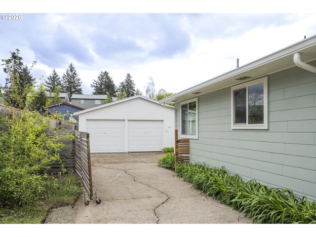 11826 Se HAROLD St, Portland, OR 97266