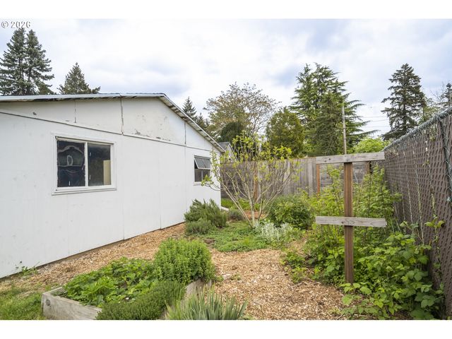 11826 Se HAROLD St, Portland, OR 97266