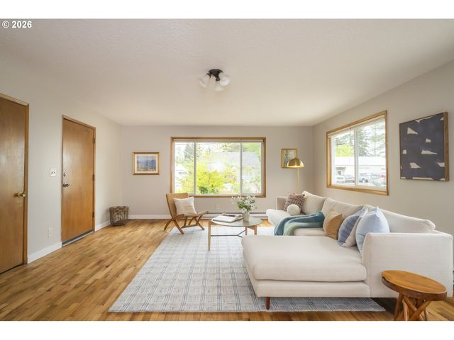 11826 Se HAROLD St, Portland, OR 97266