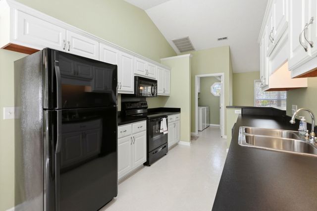 722 Drawbridge Dr., Conway, SC 29526