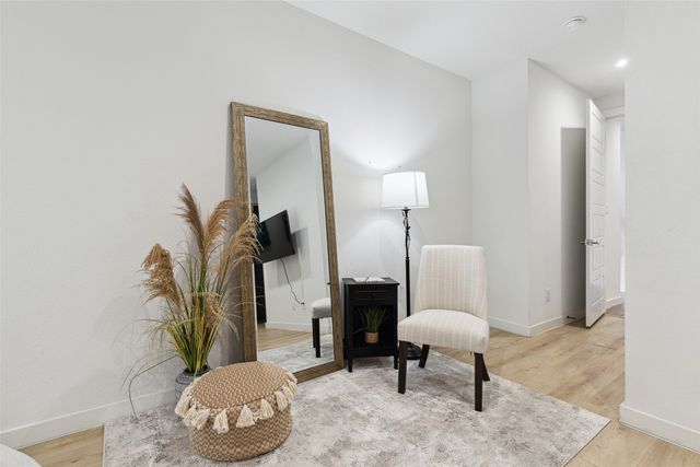 4305 Roseland Avenue, Dallas, TX 75204