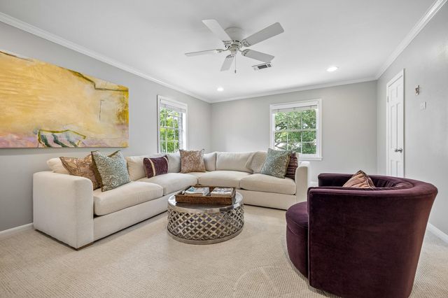 6123 Riverview Way, Houston, TX 77057