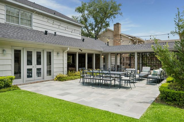 6123 Riverview Way, Houston, TX 77057