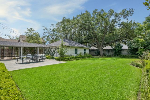 6123 Riverview Way, Houston, TX 77057