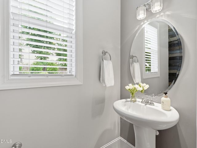 505 Wanderview Lane, Holly Springs, NC 27540