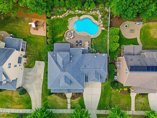 505 Wanderview Lane, Holly Springs, NC 27540