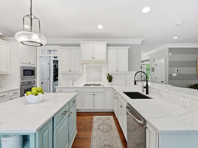 505 Wanderview Lane, Holly Springs, NC 27540
