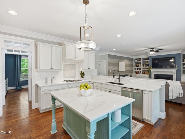 505 Wanderview Lane, Holly Springs, NC 27540