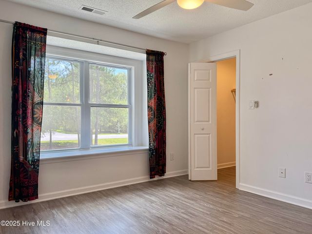 7162 Windward Drive, New Bern, NC 28560