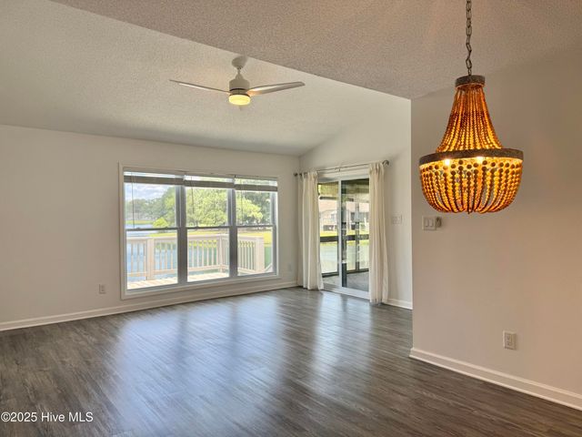 7162 Windward Drive, New Bern, NC 28560