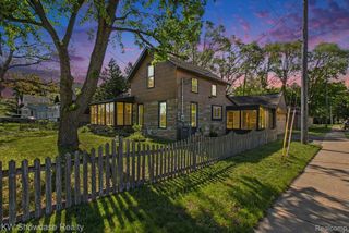 349 W Livingston Road, Highland Charter Township, MI 48357