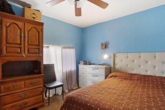 2337 E Alpine Ave, Stockton, CA 95205