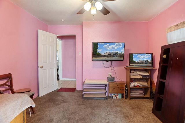 2337 E Alpine Ave, Stockton, CA 95205