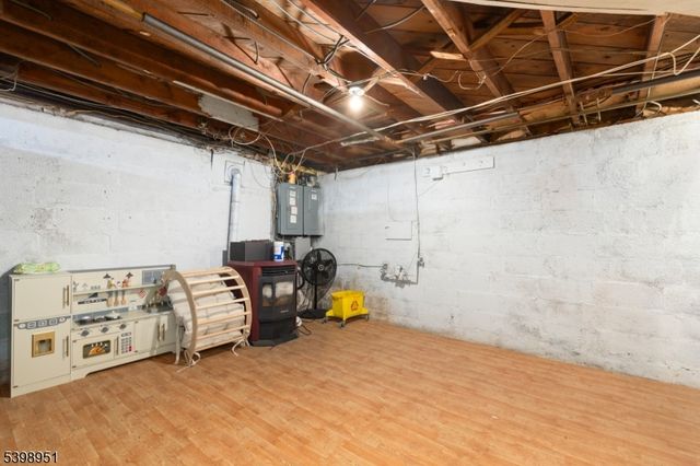 55 Insley Ave, Rutherford Boro, NJ 07070