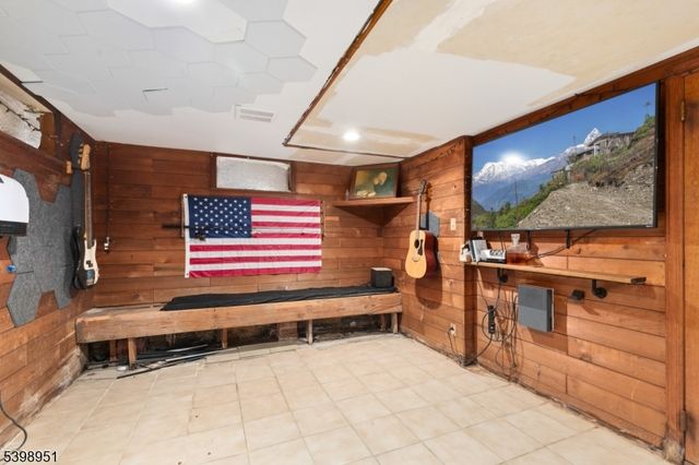 55 Insley Ave, Rutherford Boro, NJ 07070