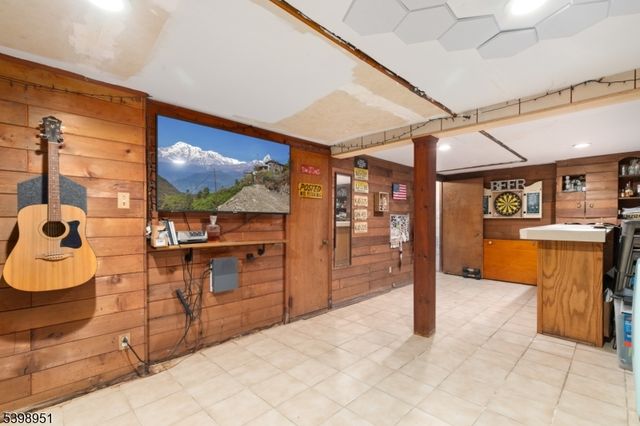 55 Insley Ave, Rutherford Boro, NJ 07070