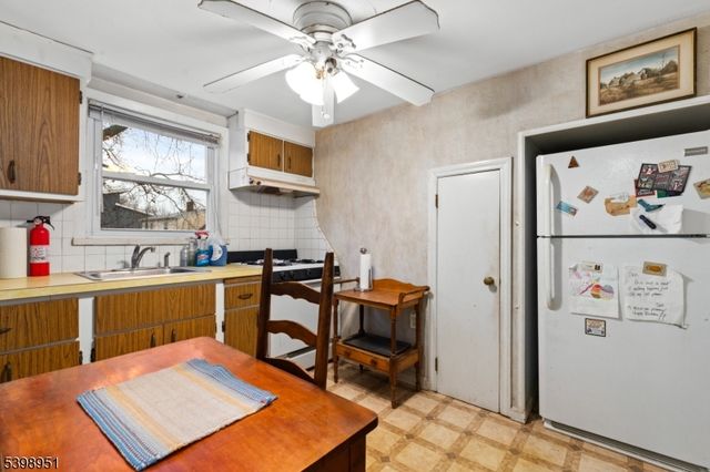 55 Insley Ave, Rutherford Boro, NJ 07070