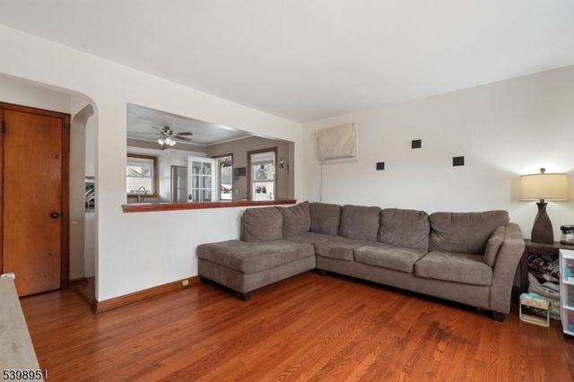 55 Insley Ave, Rutherford Boro, NJ 07070