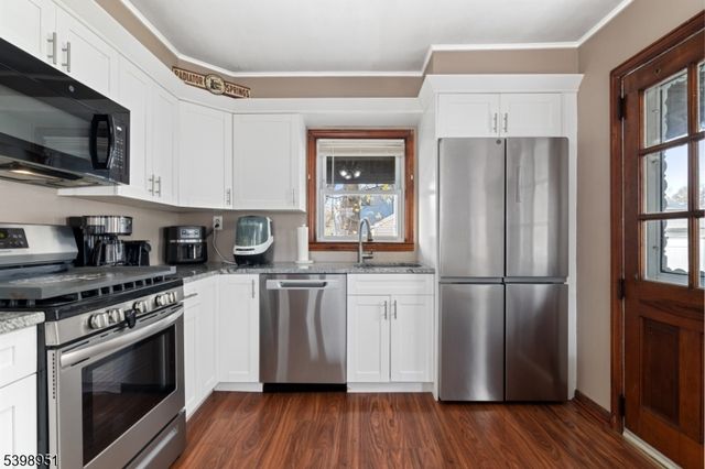 55 Insley Ave, Rutherford Boro, NJ 07070