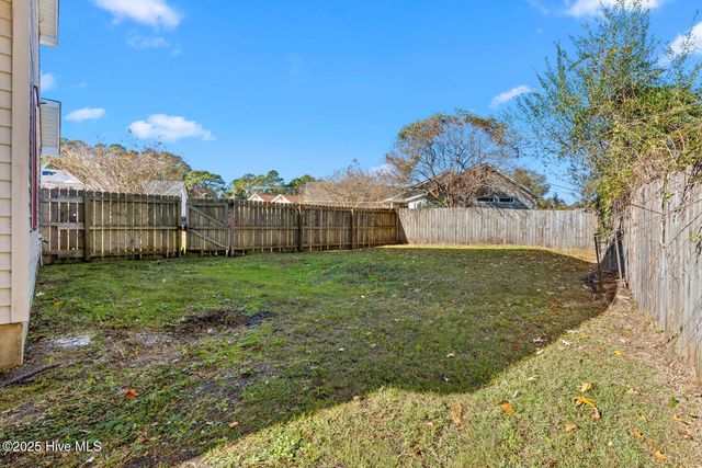 2210 Timberbrook Lane, Midway Park, NC 28544