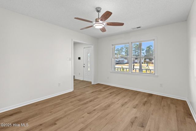 2210 Timberbrook Lane, Midway Park, NC 28544