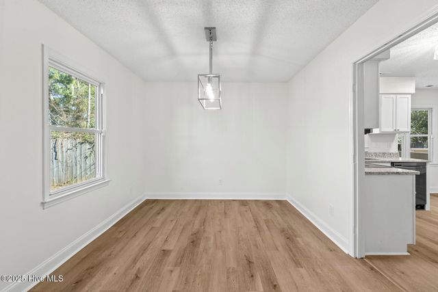 2210 Timberbrook Lane, Midway Park, NC 28544