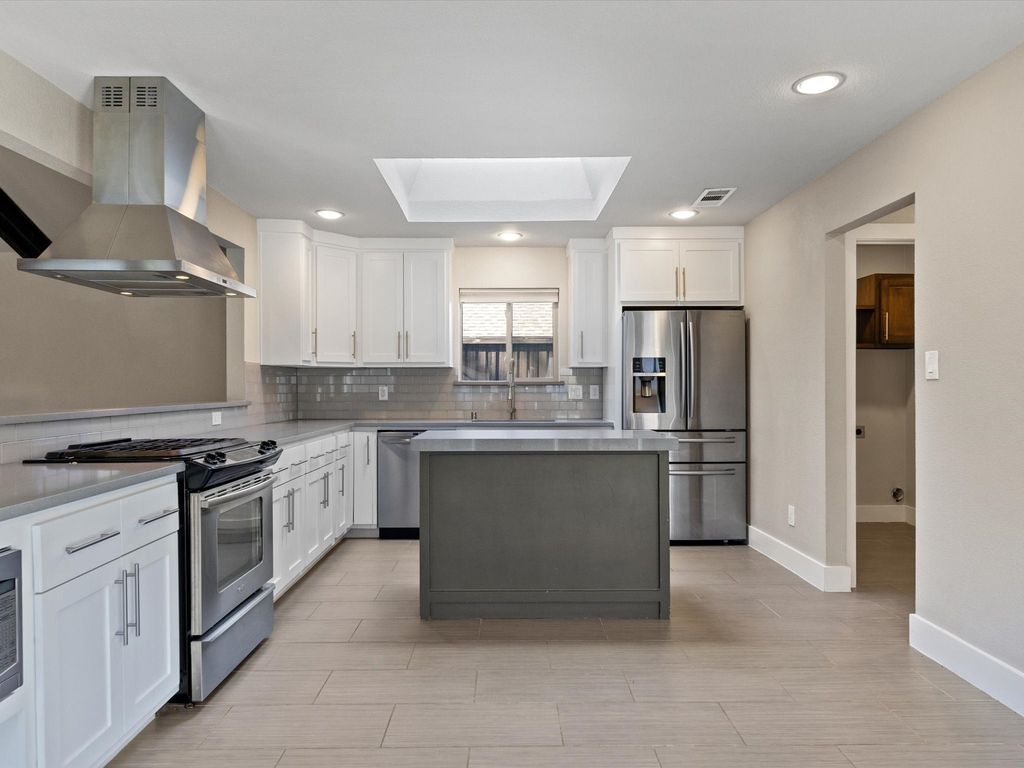 7109 Canongate Drive, Dallas, TX 75248