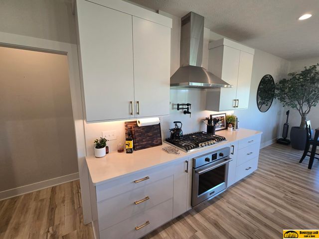 3540 Tree Line Drive, Lincoln, NE 68516