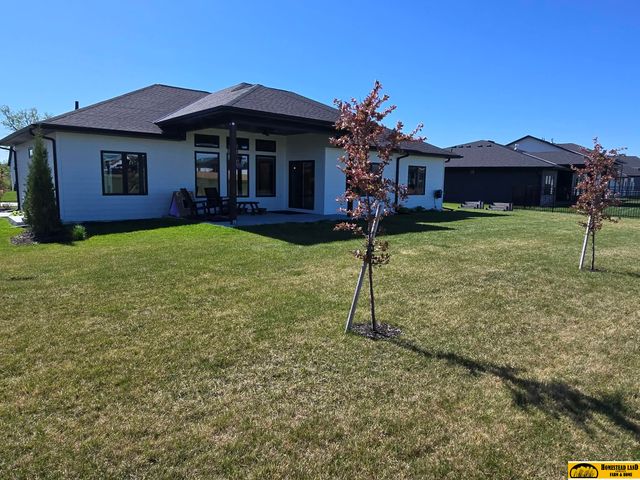 3540 Tree Line Drive, Lincoln, NE 68516