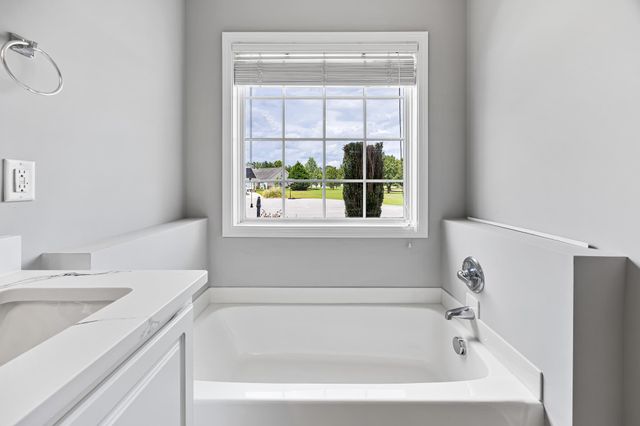 220 Loquat Ct., Myrtle Beach, SC 29579